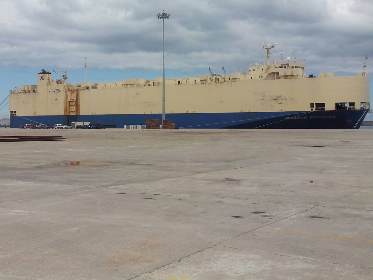 Primeras imágenes del interior del carguero &#039;Modern Express&#039;
