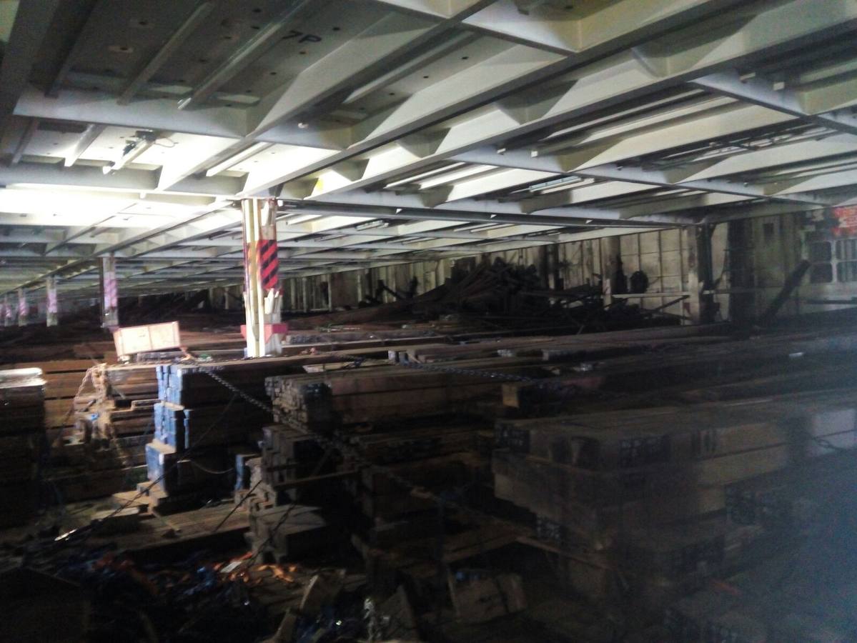 Primeras imágenes del interior del carguero &#039;Modern Express&#039;