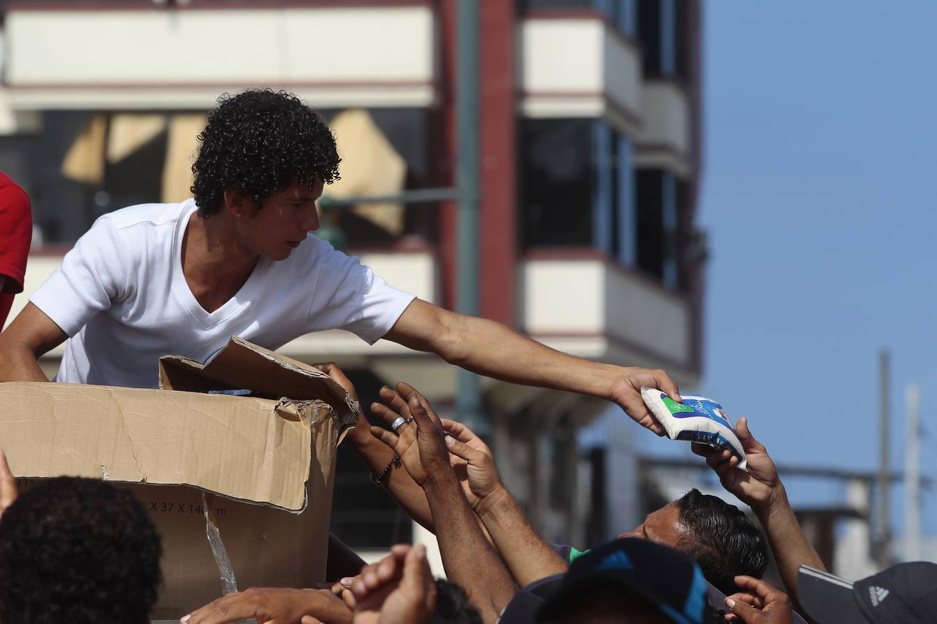 Ecuador, ante el peor terremoto desde 1979