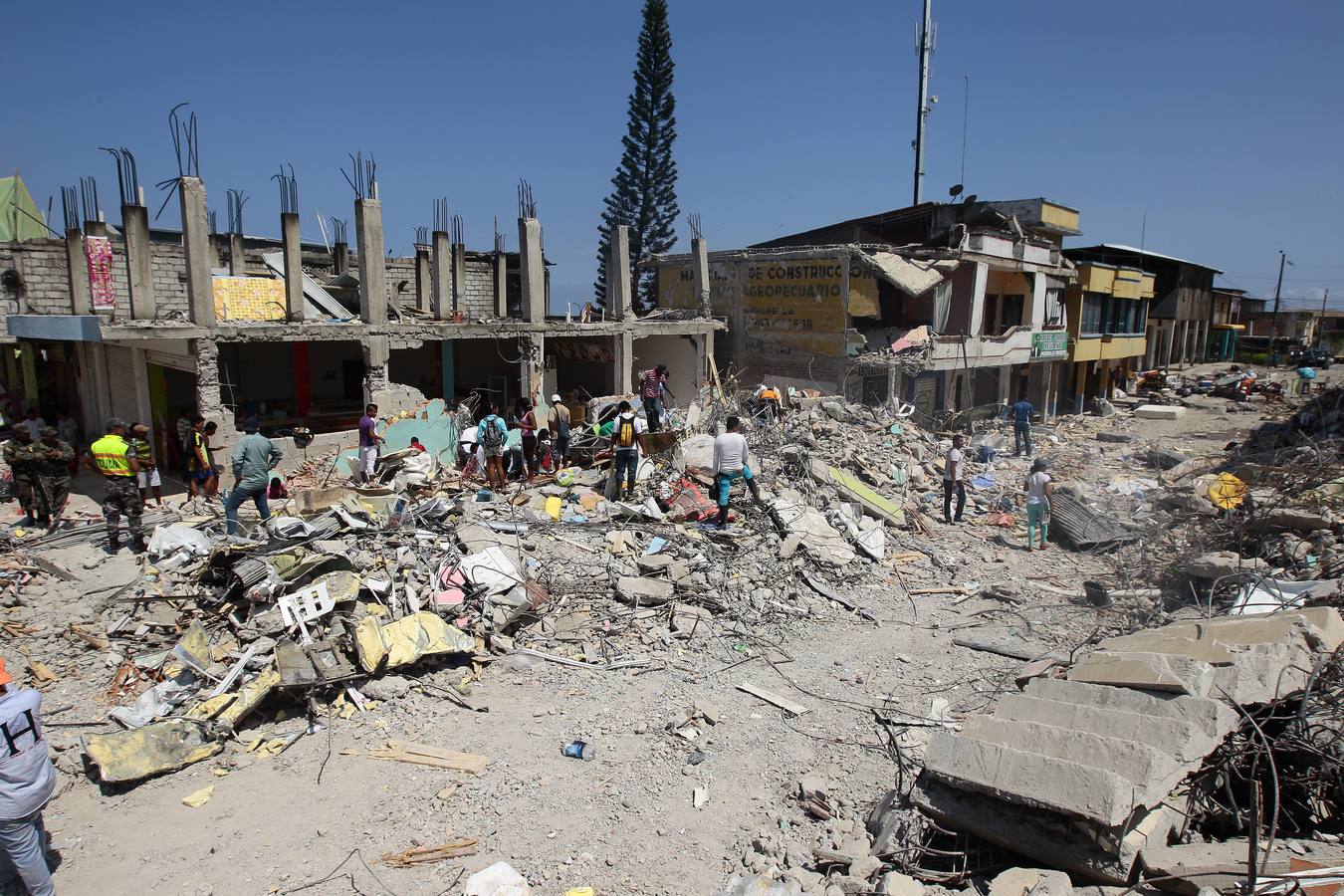 Ecuador, ante el peor terremoto desde 1979