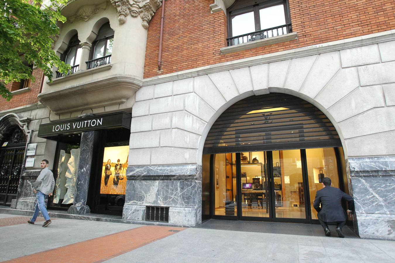 Louis Vuitton bajó la persiana en Gran Vía a finales de año en 2013.. 