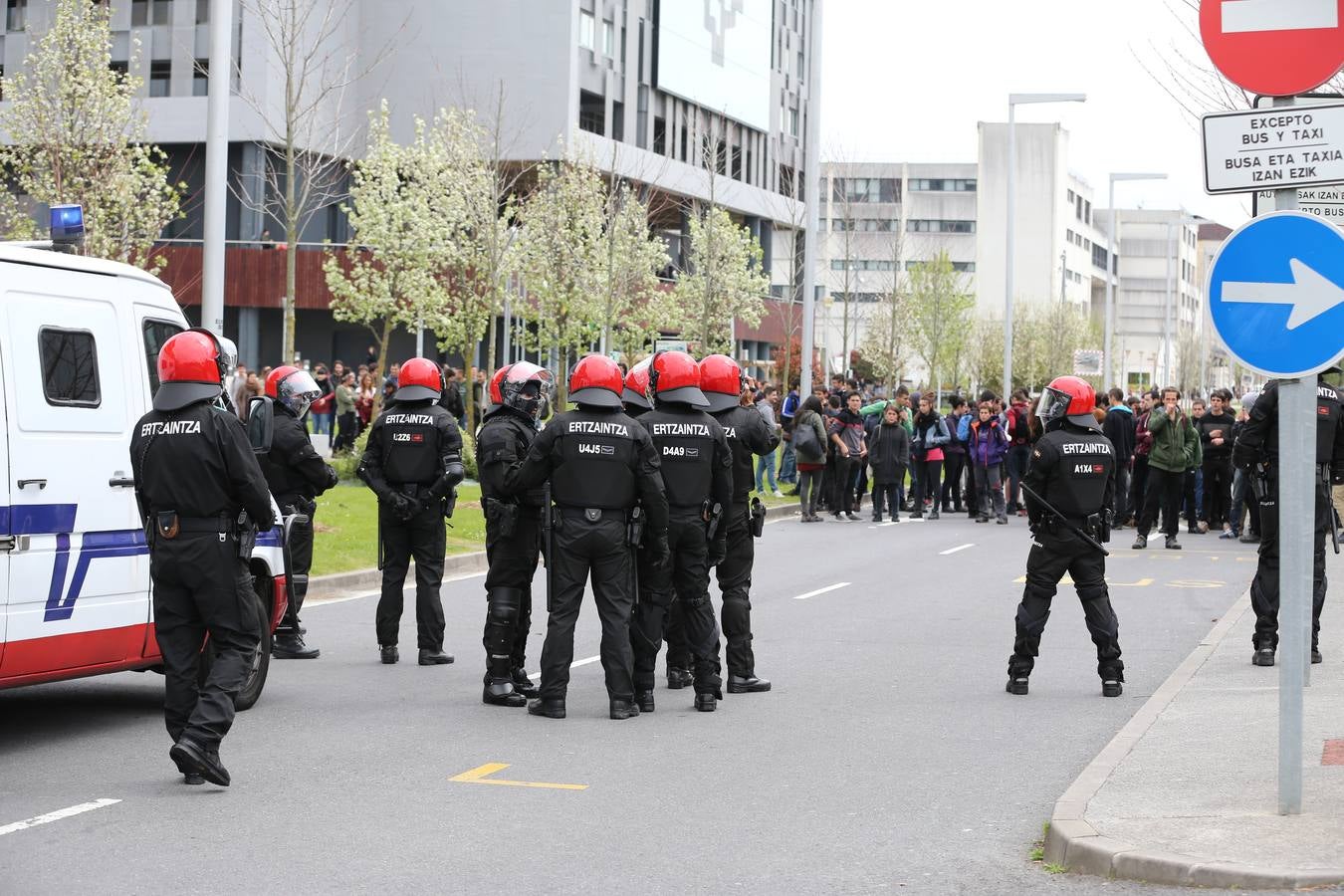 Incidentes en el campus de la UPV en Leioa tras una manifestación