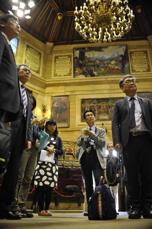 La Casa de Juntas de Gernika abre sus puertas al mayor grupo cooperativista del mundo