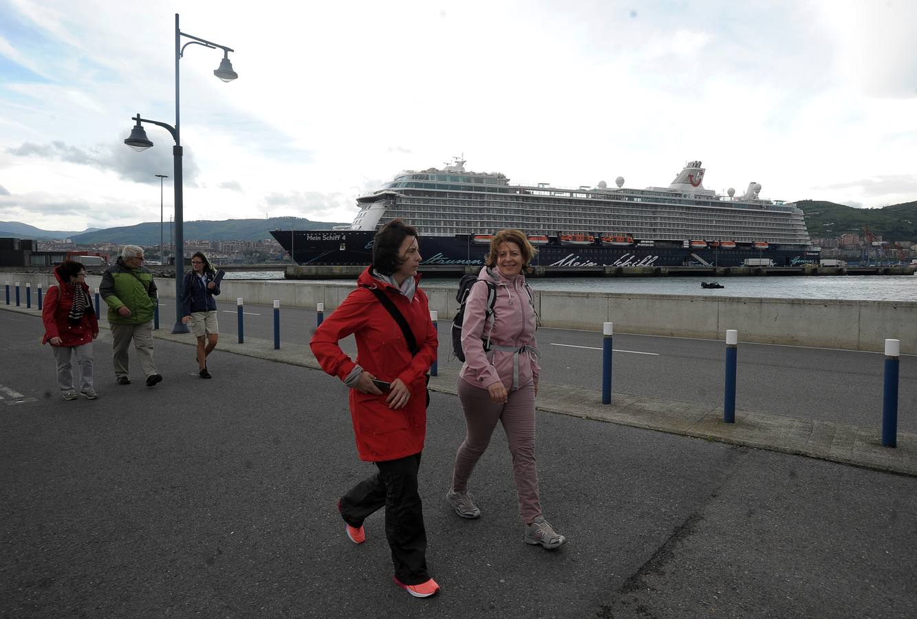 Cerca de 5.000 cruceristas llegan a Getxo