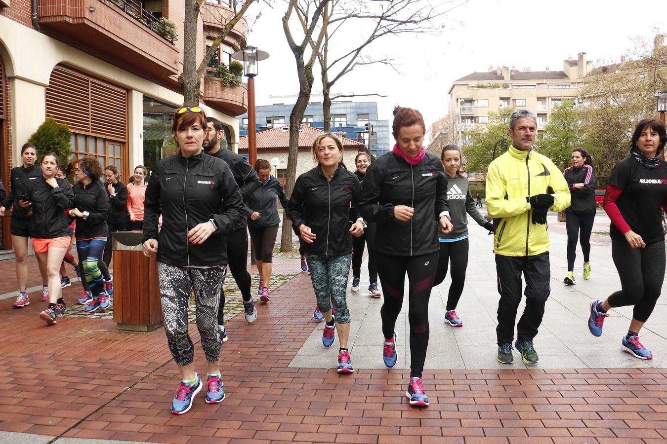 Correr en Vitoria, mejor en grupo