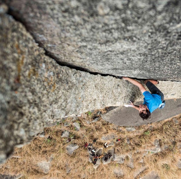 ¿Genialidad o temeridad? No hay reto imposible para Honnold, un escalador sin cuerda