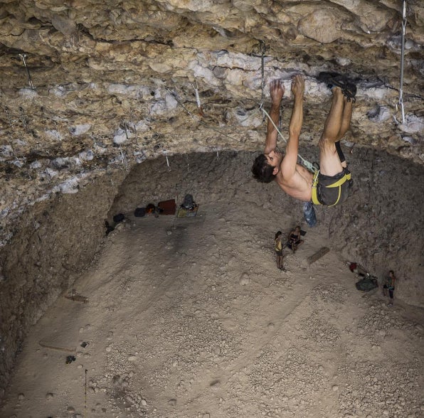 ¿Genialidad o temeridad? No hay reto imposible para Honnold, un escalador sin cuerda