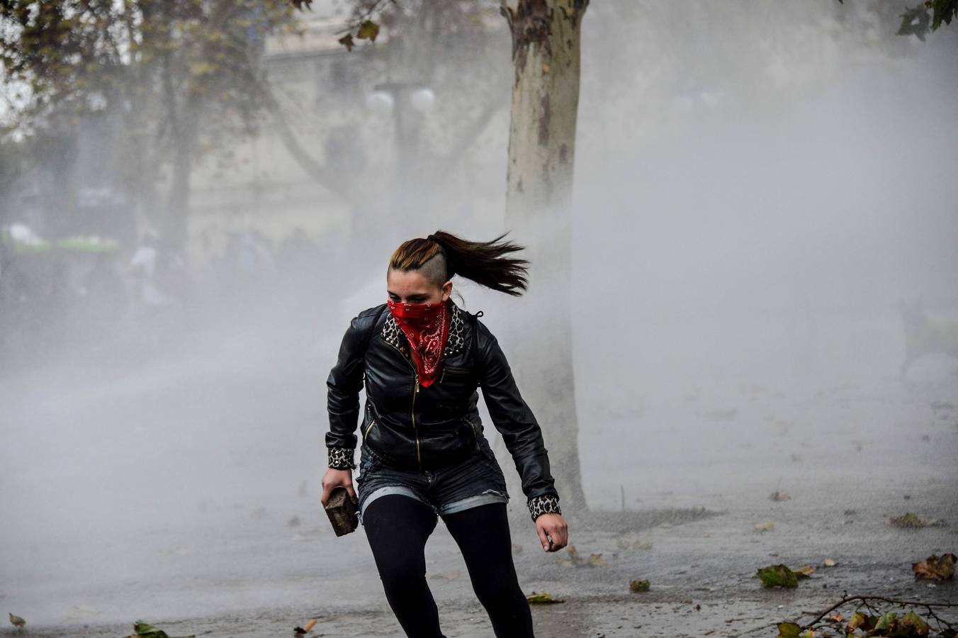 Disturbios en Santiago de Chile entre estudiantes y Policía