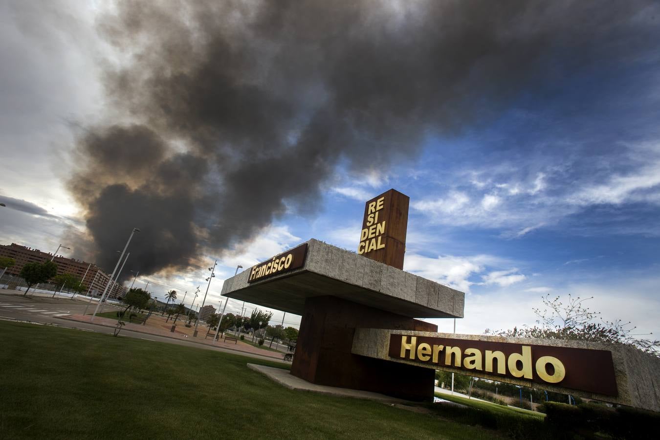 Incendio en el cementerio de neumáticos de Seseña