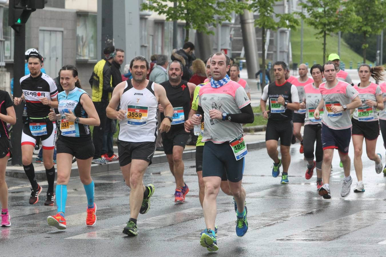 Maratón Martín Fiz a su paso por El Boulevard y la Avenida