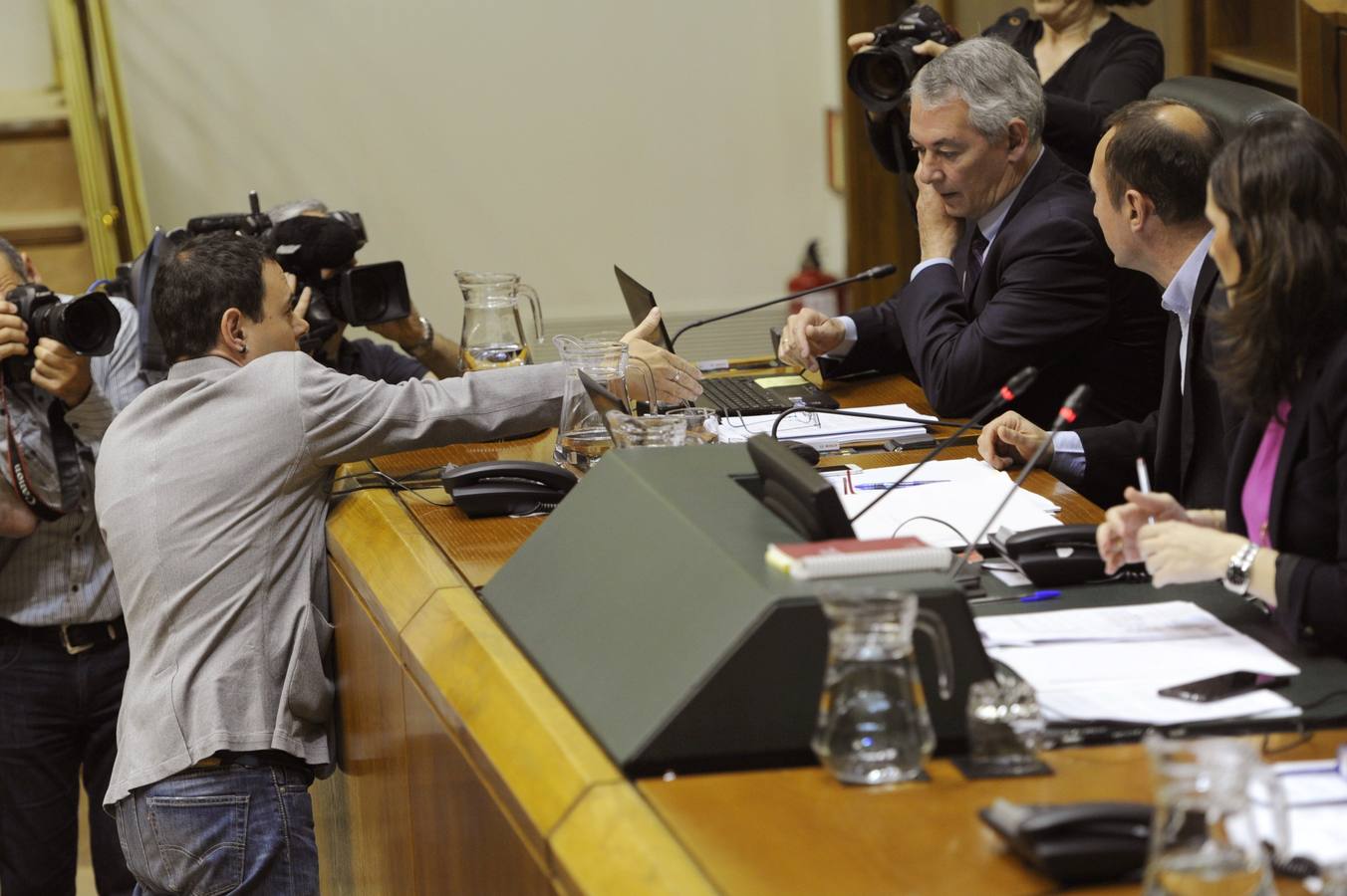 Último pleno de Hasier Arraiz en el Parlamento vasco