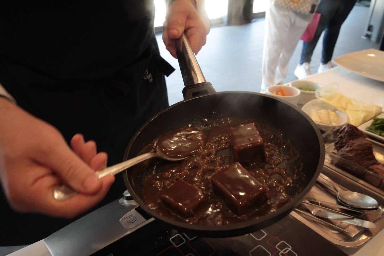 Show cooking en el mercado de La Ribera