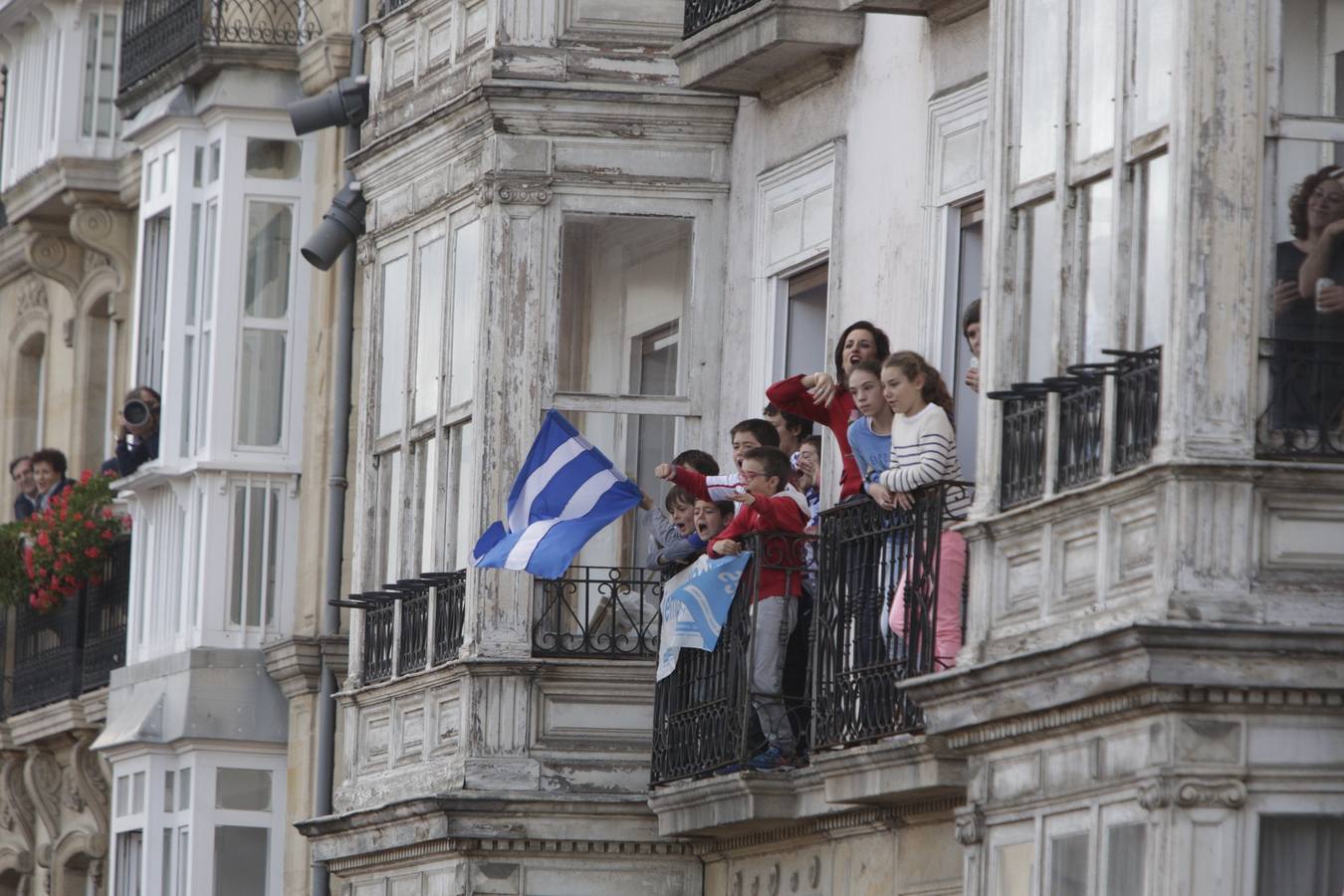 Vitoria celebra el ascenso del Alavés