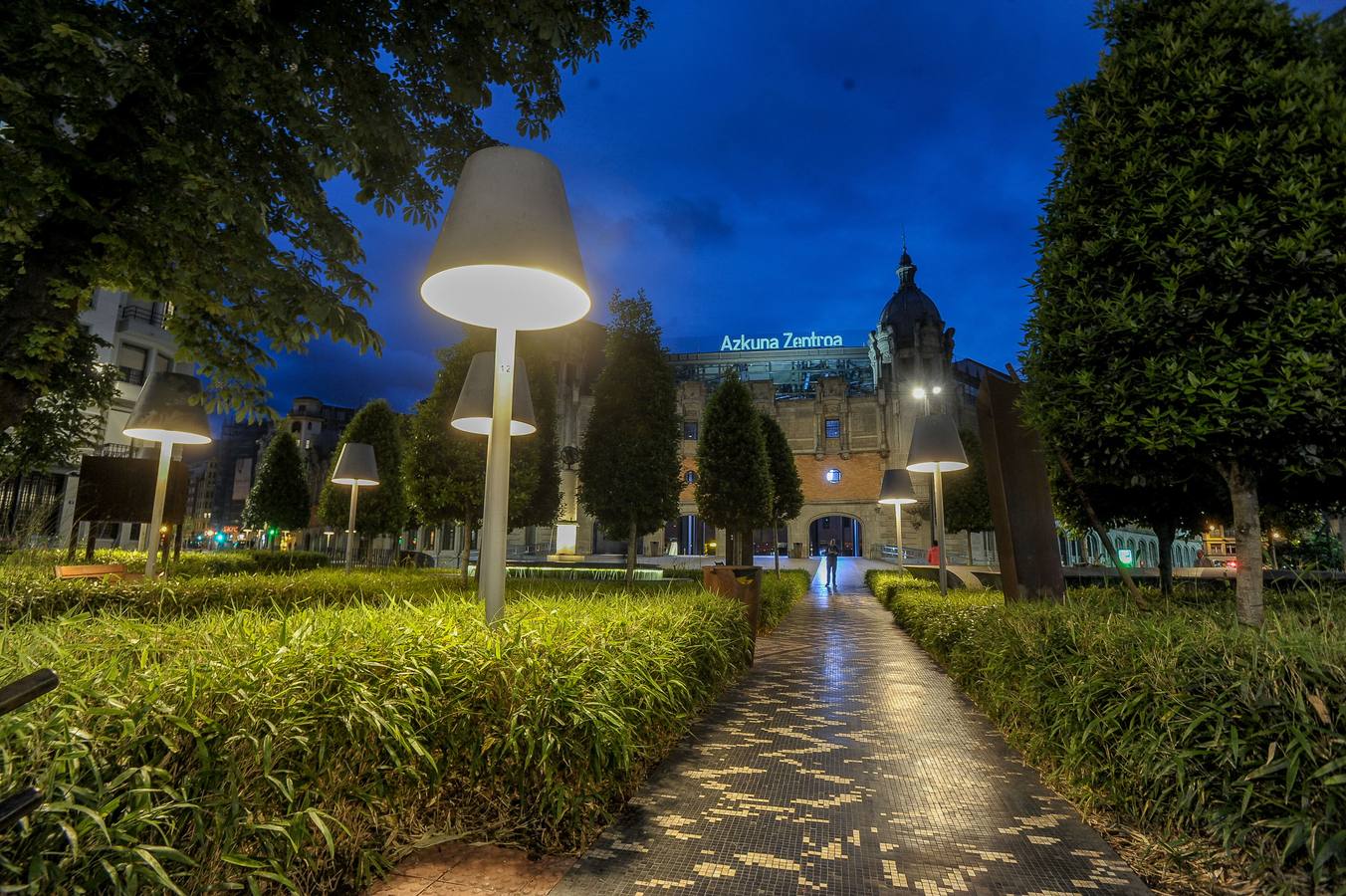 La Alhóndiga, desde sus mejores ángulos