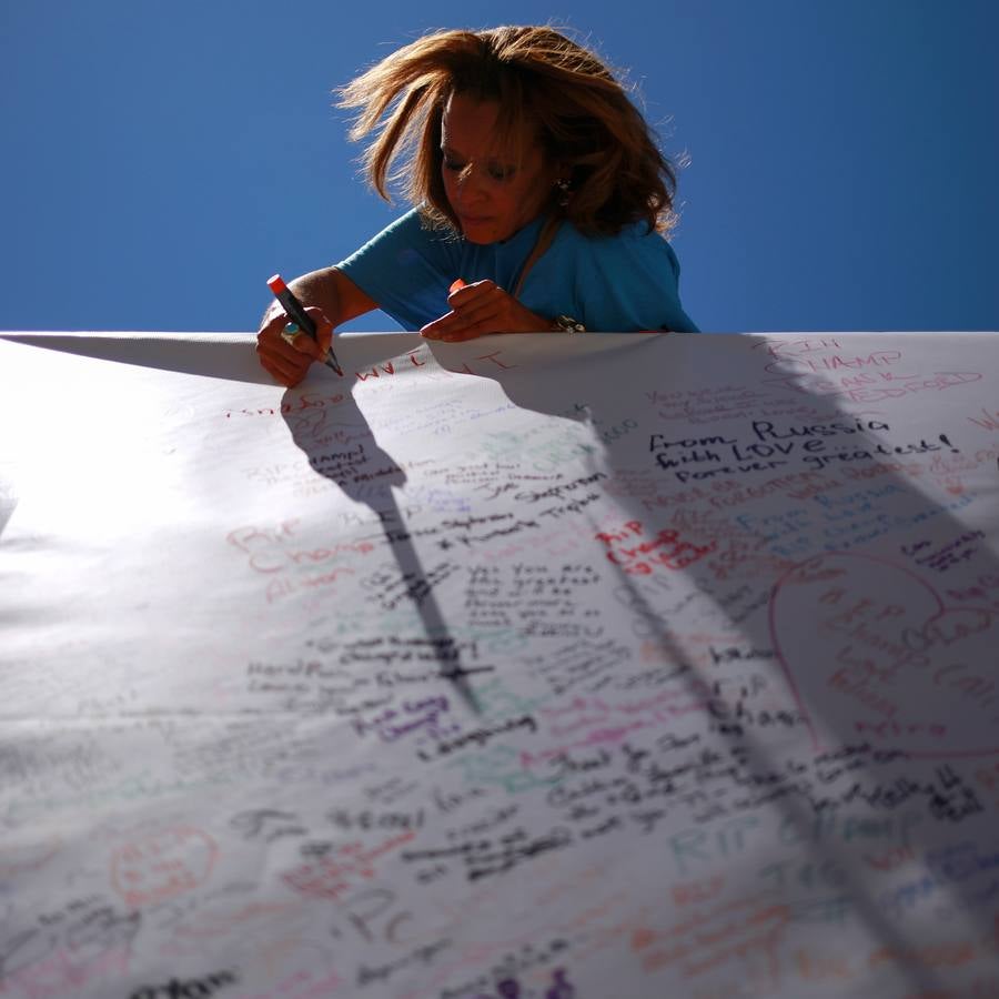 Un adiós multitudinario para Muhammad Ali