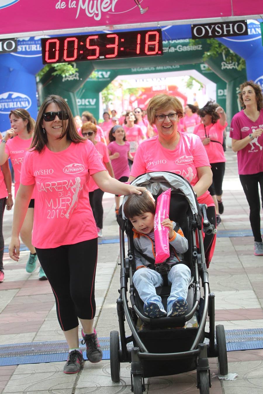 Llegada a meta de la Carrera de la Mujer