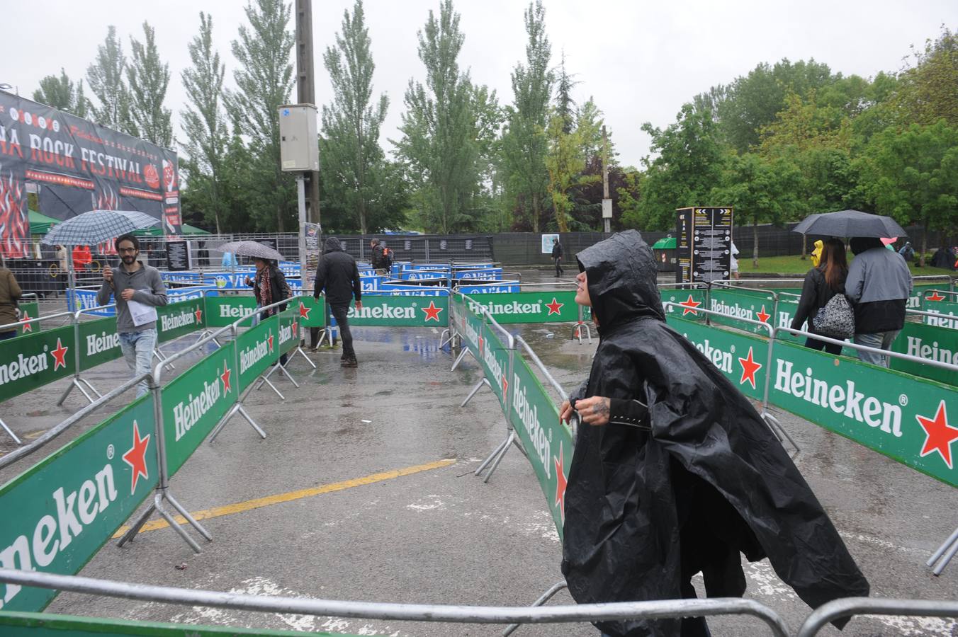 El Azkena desafía a la lluvia