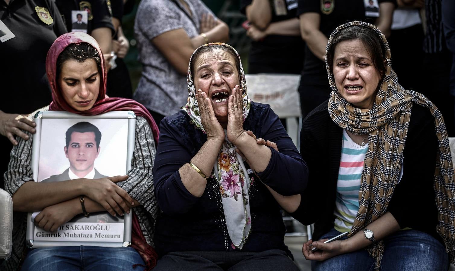 Un atentado en el aeropuerto de Estambul causa decenas de muertos