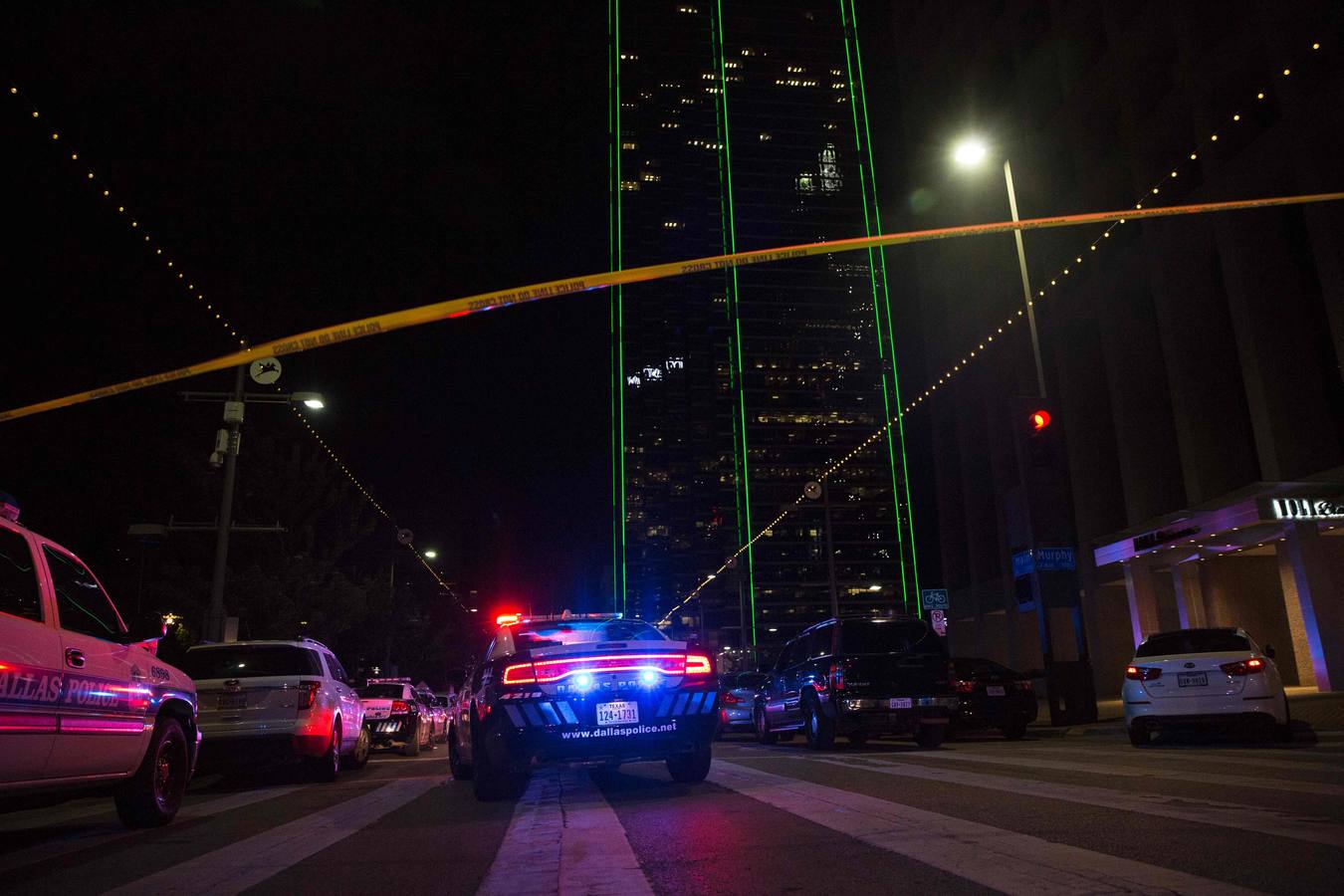 Cuatro policías muertos y siete heridos en Dallas en las protestas contra la violencia policial