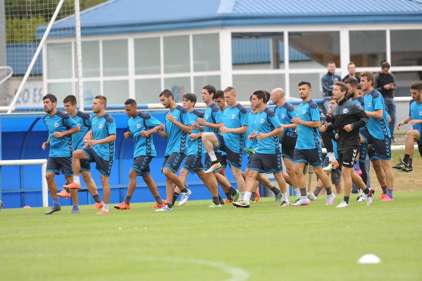 Primer entrenamiento del Alavés esta temporada