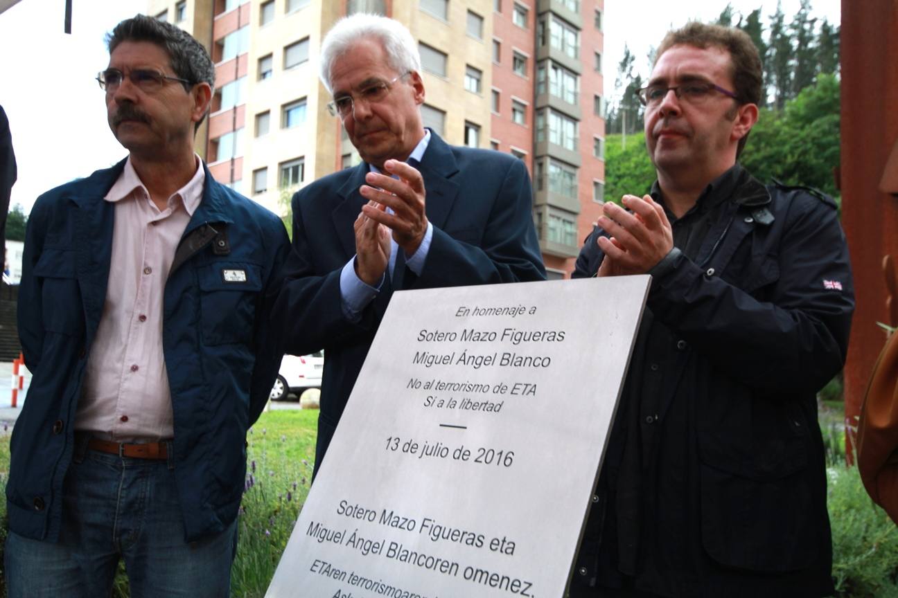 Bildu asiste por primera vez a un homenaje a Miguel Ángel Blanco