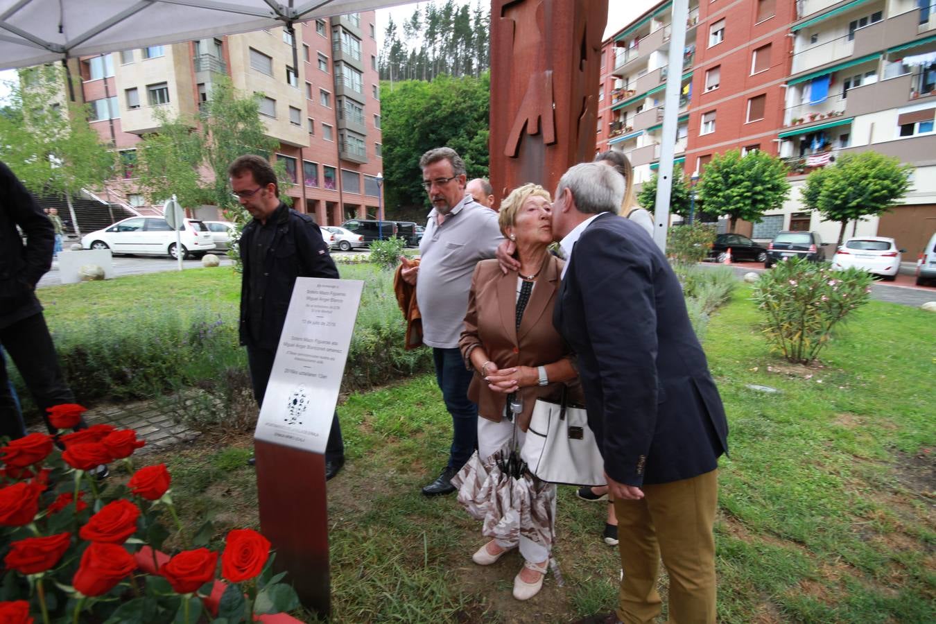 Bildu asiste por primera vez a un homenaje a Miguel Ángel Blanco