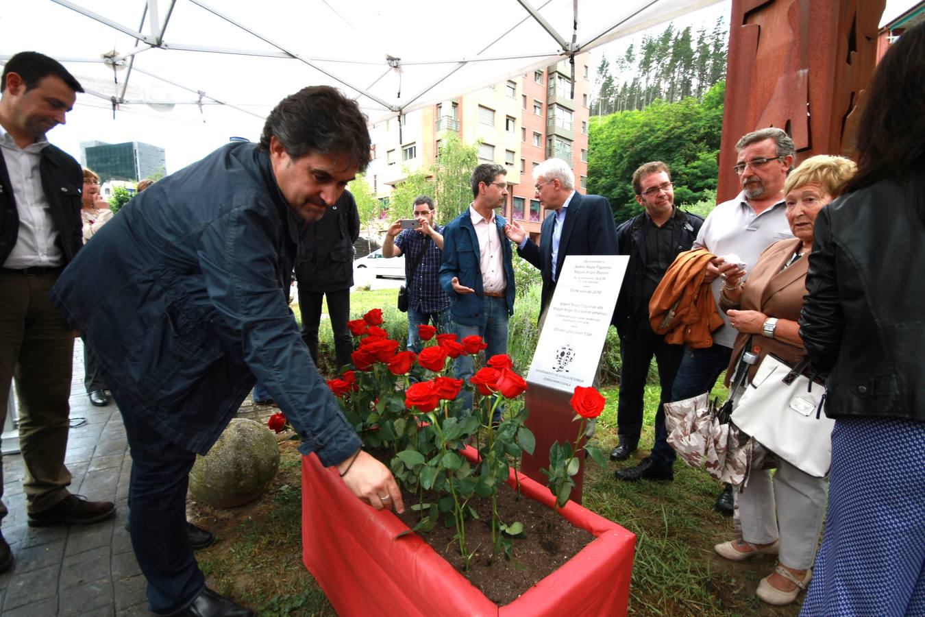 Bildu asiste por primera vez a un homenaje a Miguel Ángel Blanco