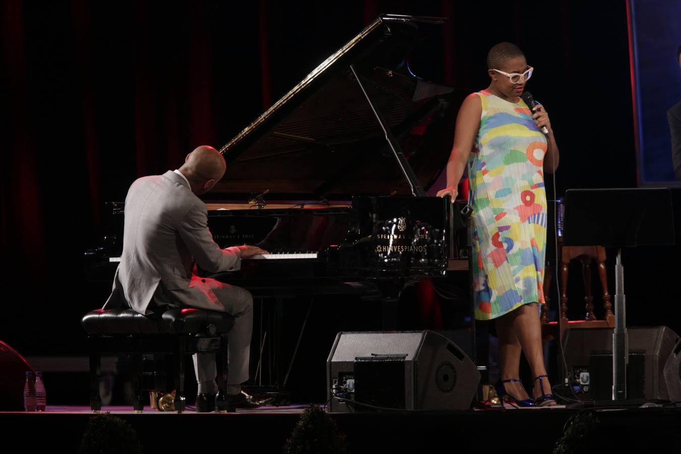 El recital de Cécile McLorin