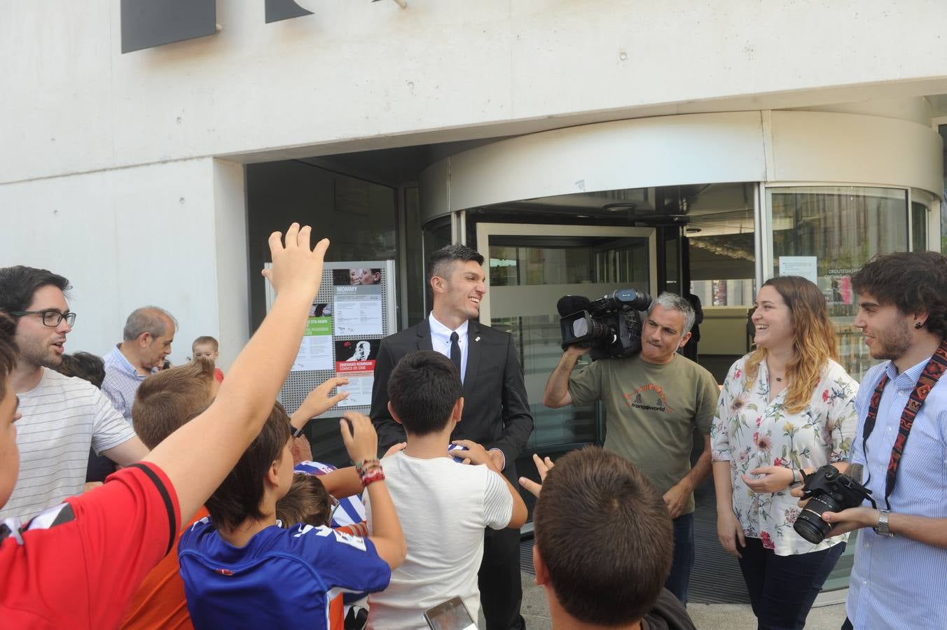 El Alavés presenta a Daniel Torres
