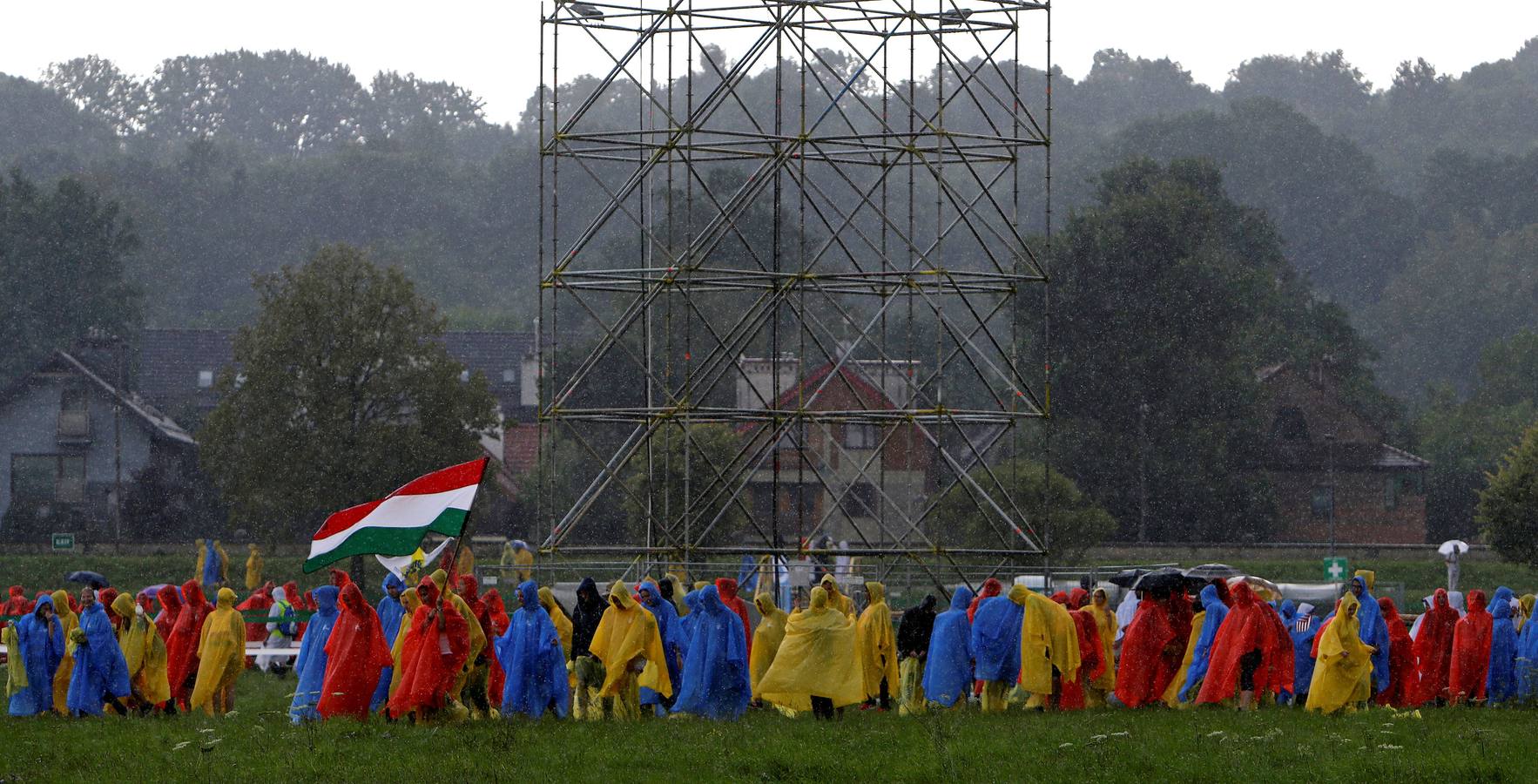 Pasados por agua por ver a Francisco