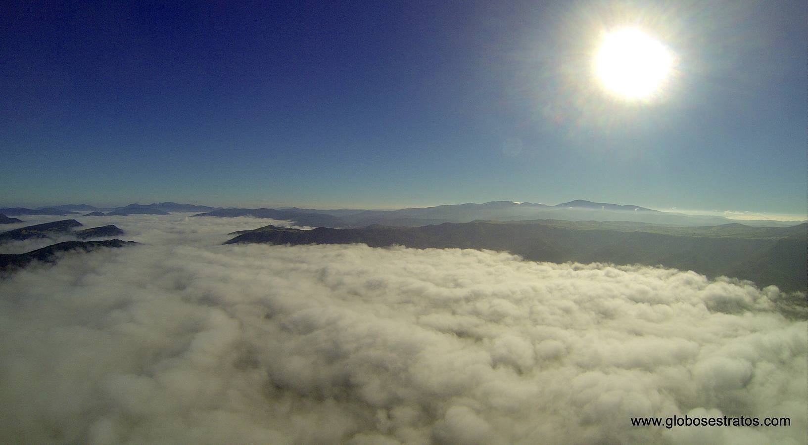 Las nubes y el sol.