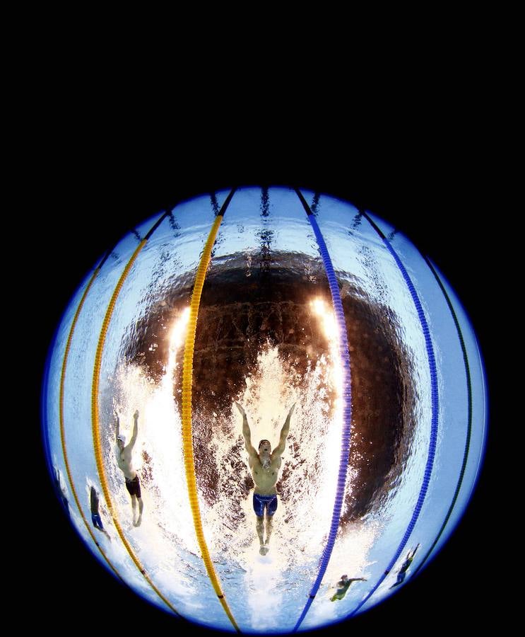 Imagen de las semifinales de los 200 mariposa de los hombres.