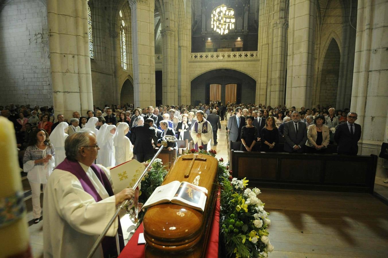 Vitoria y la comunidad religiosa da un emotivo adiós a su obispo emérito fallecido, Miguel Asurmendi