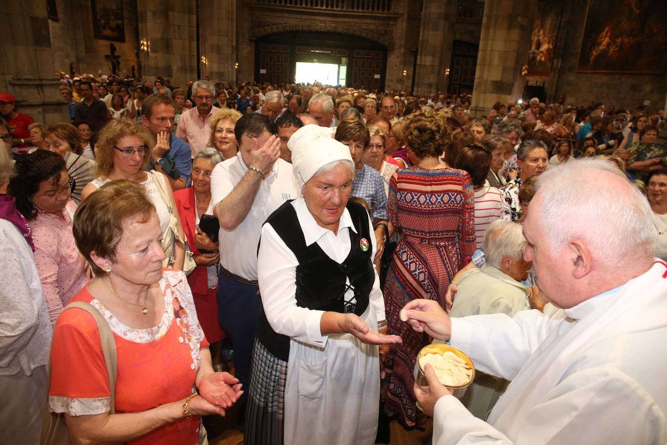 Misa y aurresku en Begoña