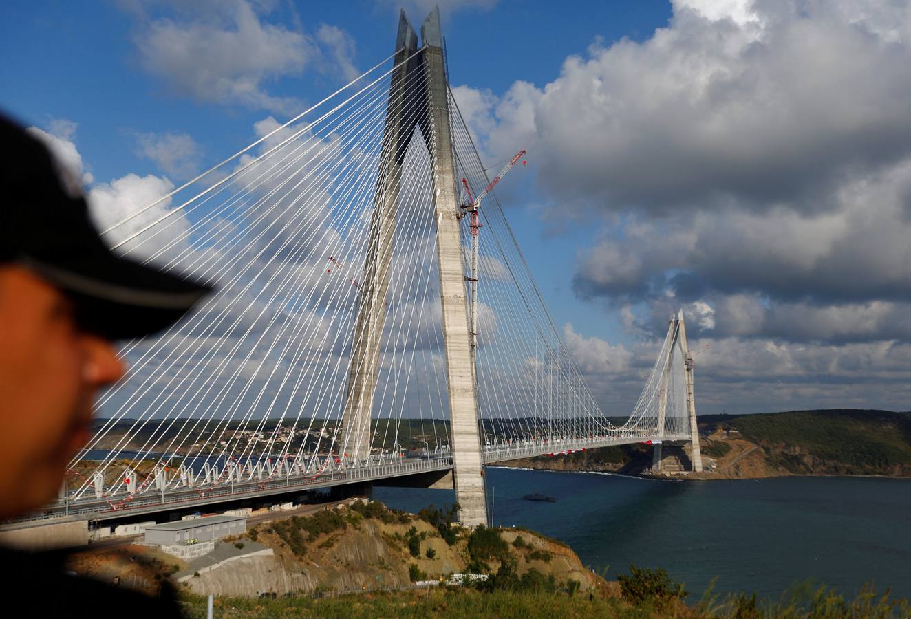 Nueva conexión entre Asia y Europa por un puente en Estambul