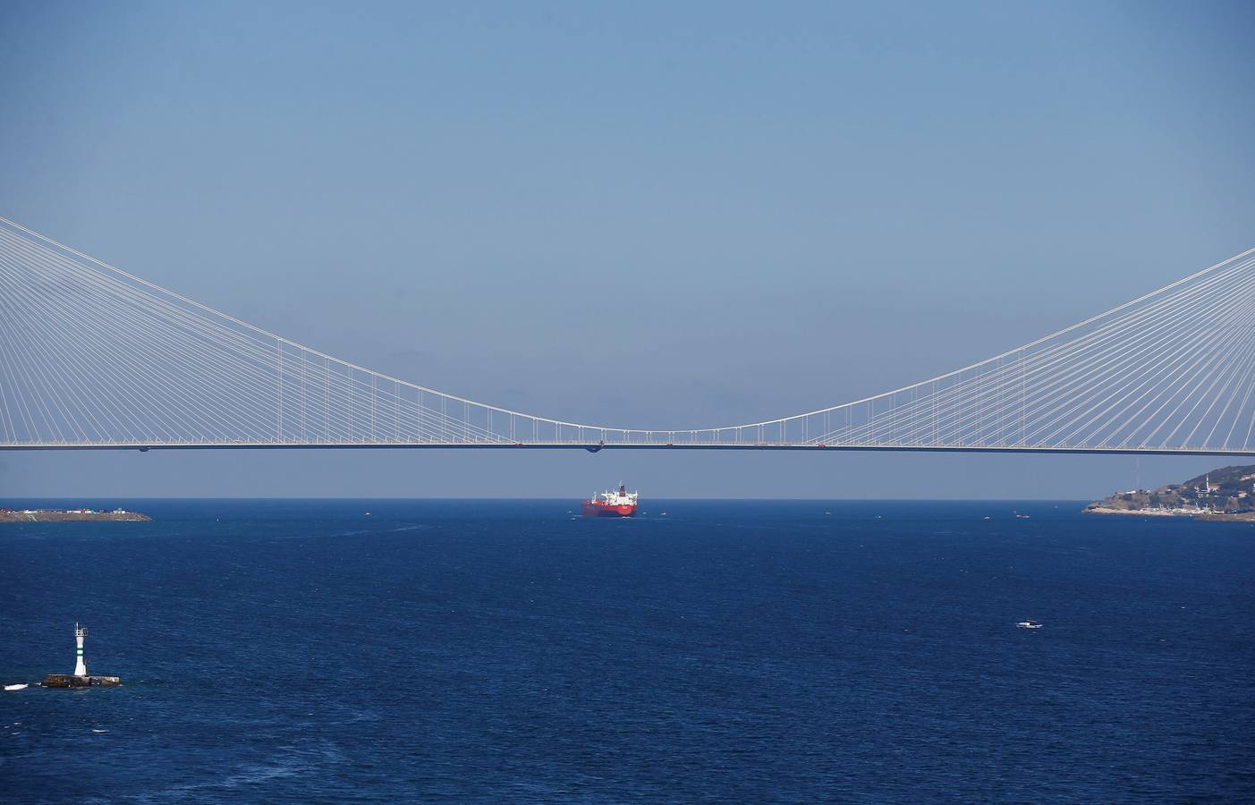 Nueva conexión entre Asia y Europa por un puente en Estambul