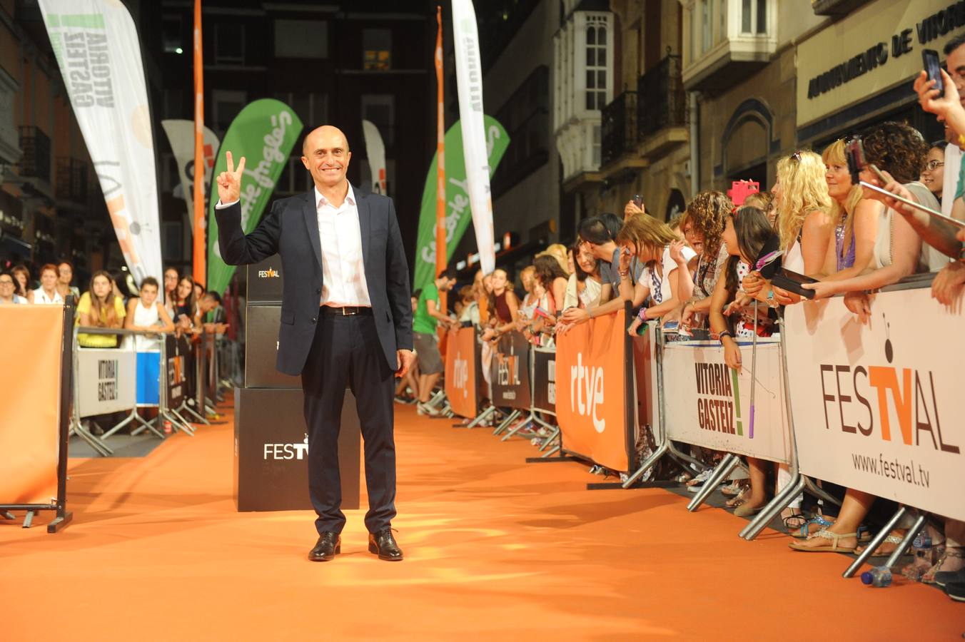 &#039;Olmos y Robles&#039; toman el Teatro Principal de Vitoria