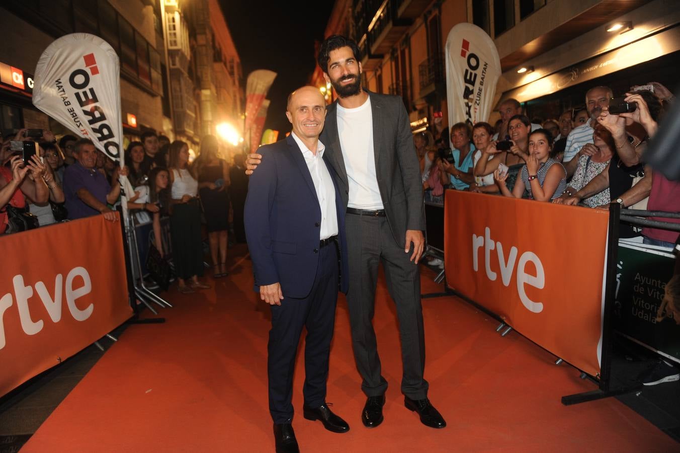 &#039;Olmos y Robles&#039; toman el Teatro Principal de Vitoria