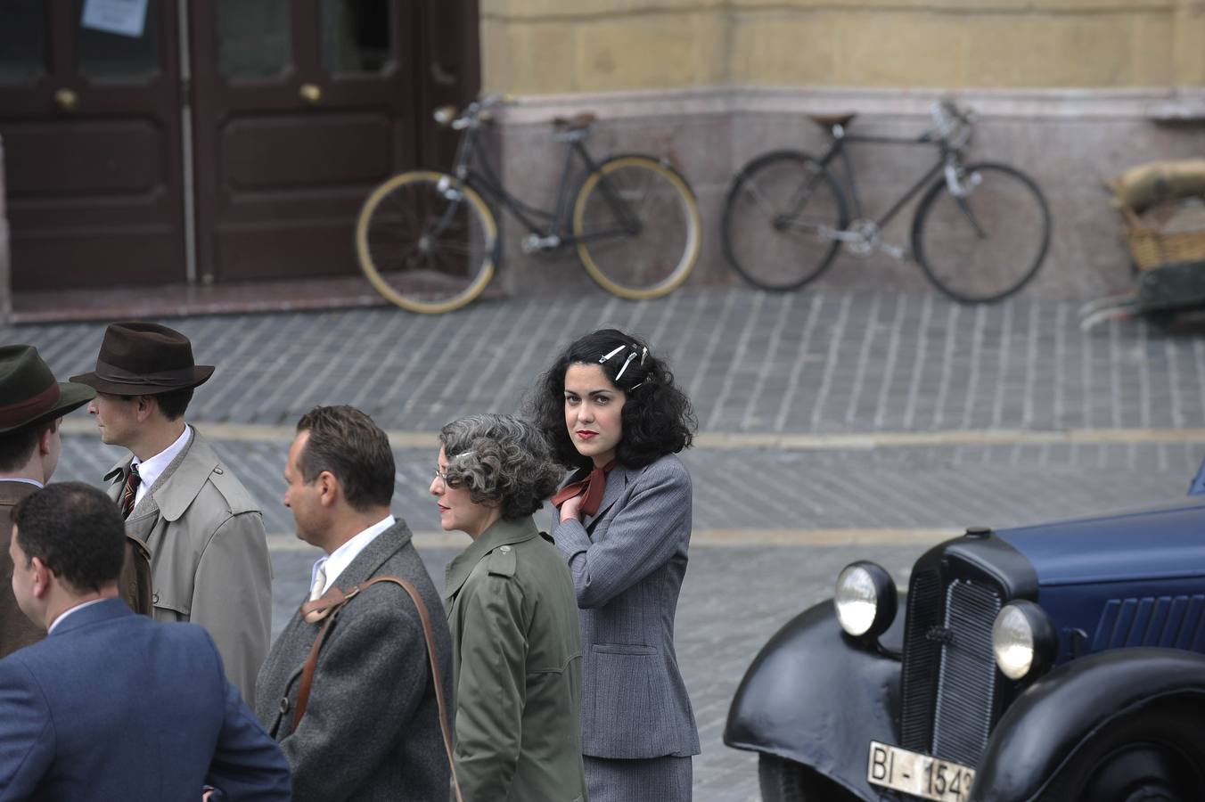 Rodaje de 'Gernika' en la plaza del Teatro Arriaga y en el Arenal de Bilbao. 