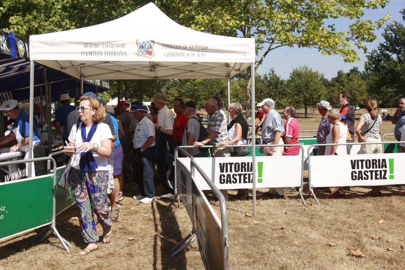 Calor, diversión y buenos alimentos en el día de Olárizu