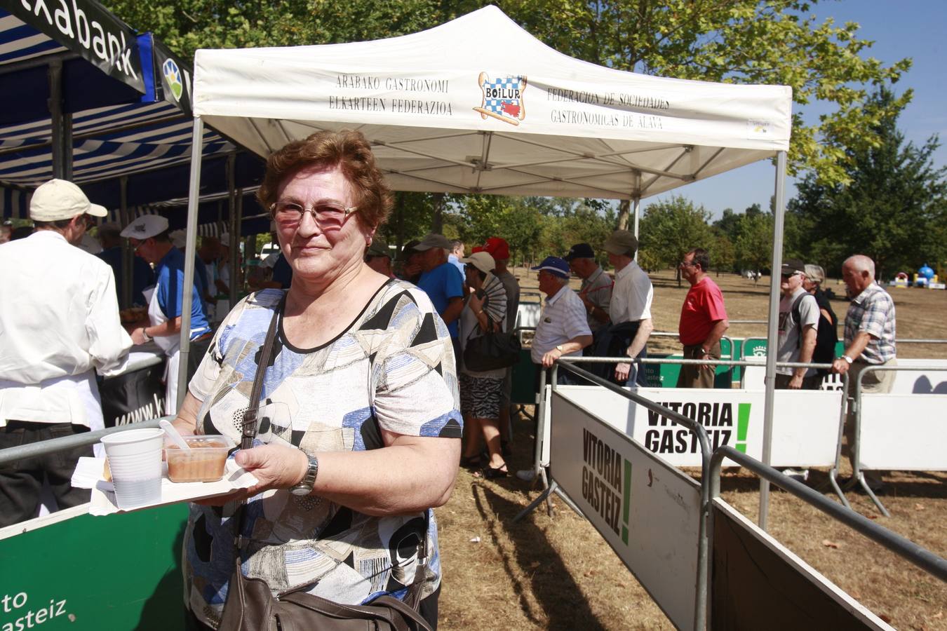 Calor, diversión y buenos alimentos en el día de Olárizu