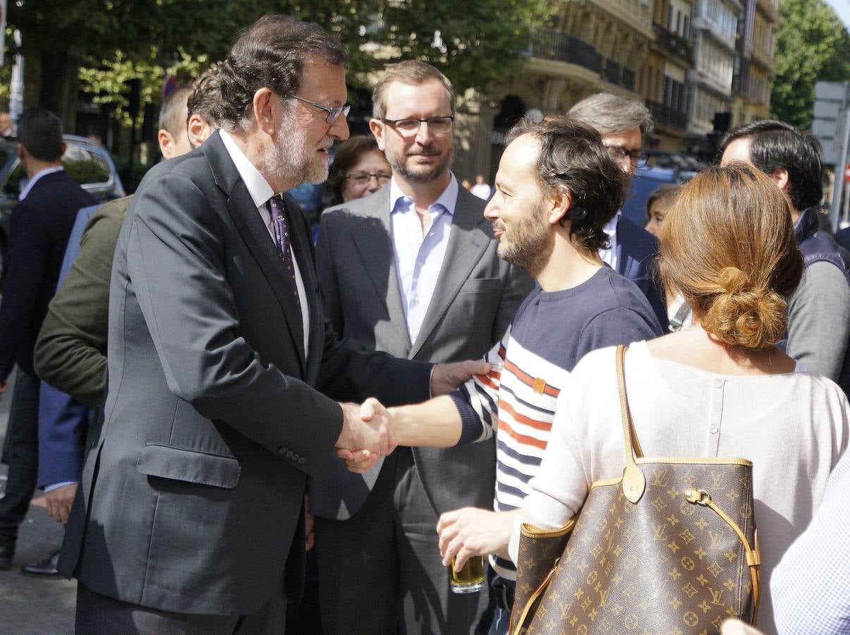 Rajoy levanta pasiones en San Sebastián