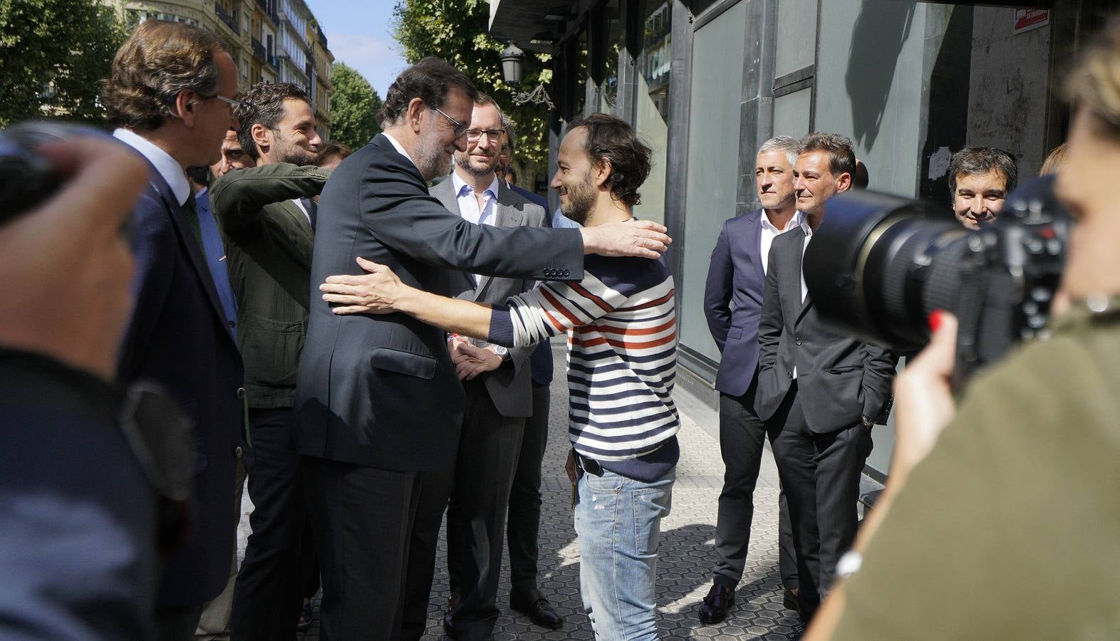 Rajoy levanta pasiones en San Sebastián