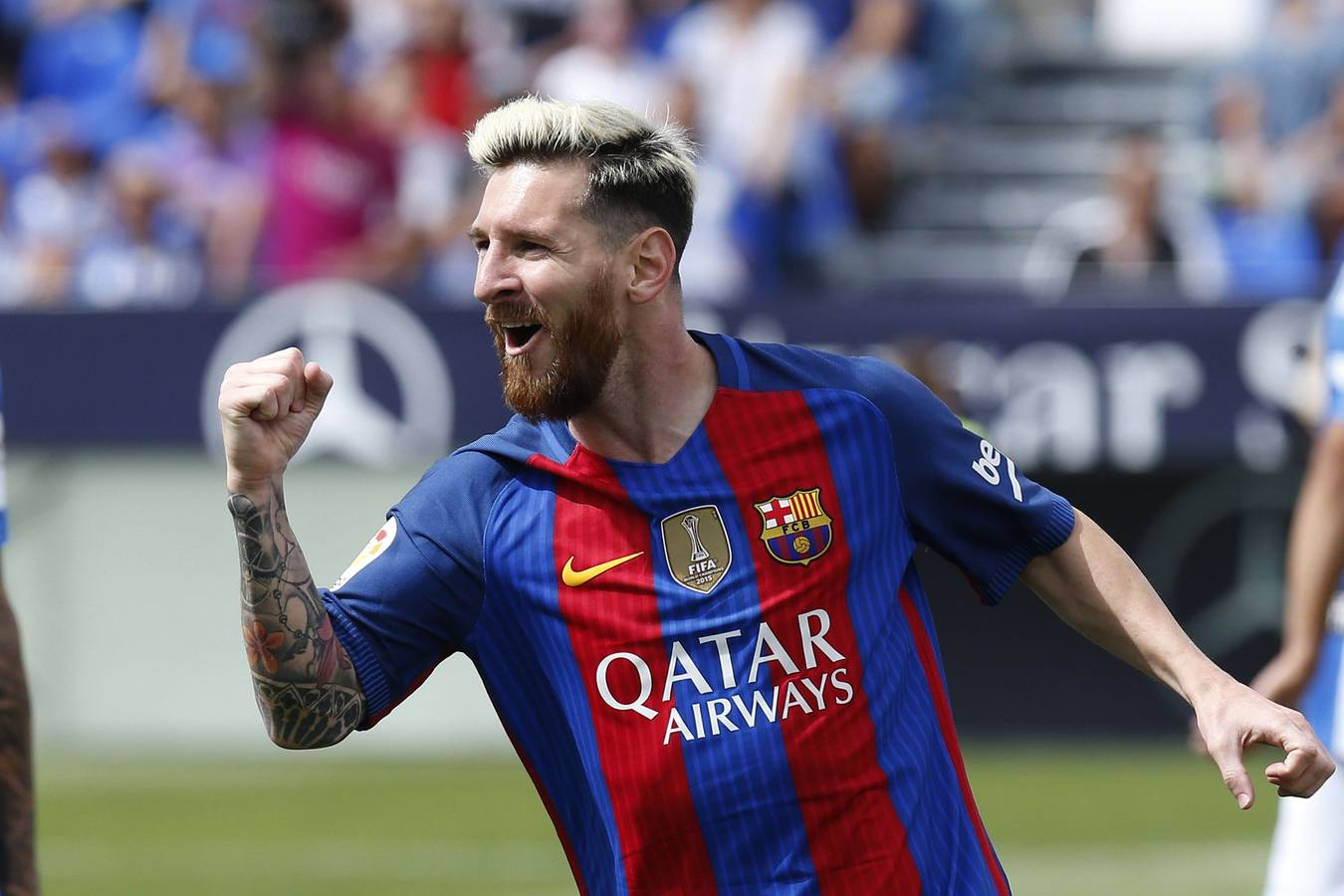 Lionel Messi (fútbol), 72.5 millones de euros al año.