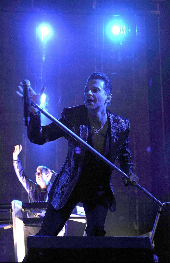 Dave Gahan, durante el concierto de Depeche Mode en Bilbao BBK Live 2009. 