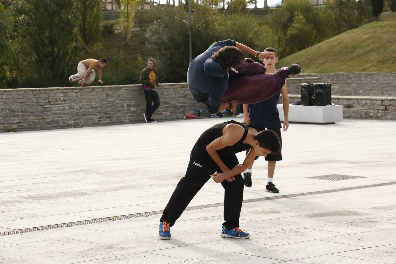 Vitoria se impulsa a la moda del parkour