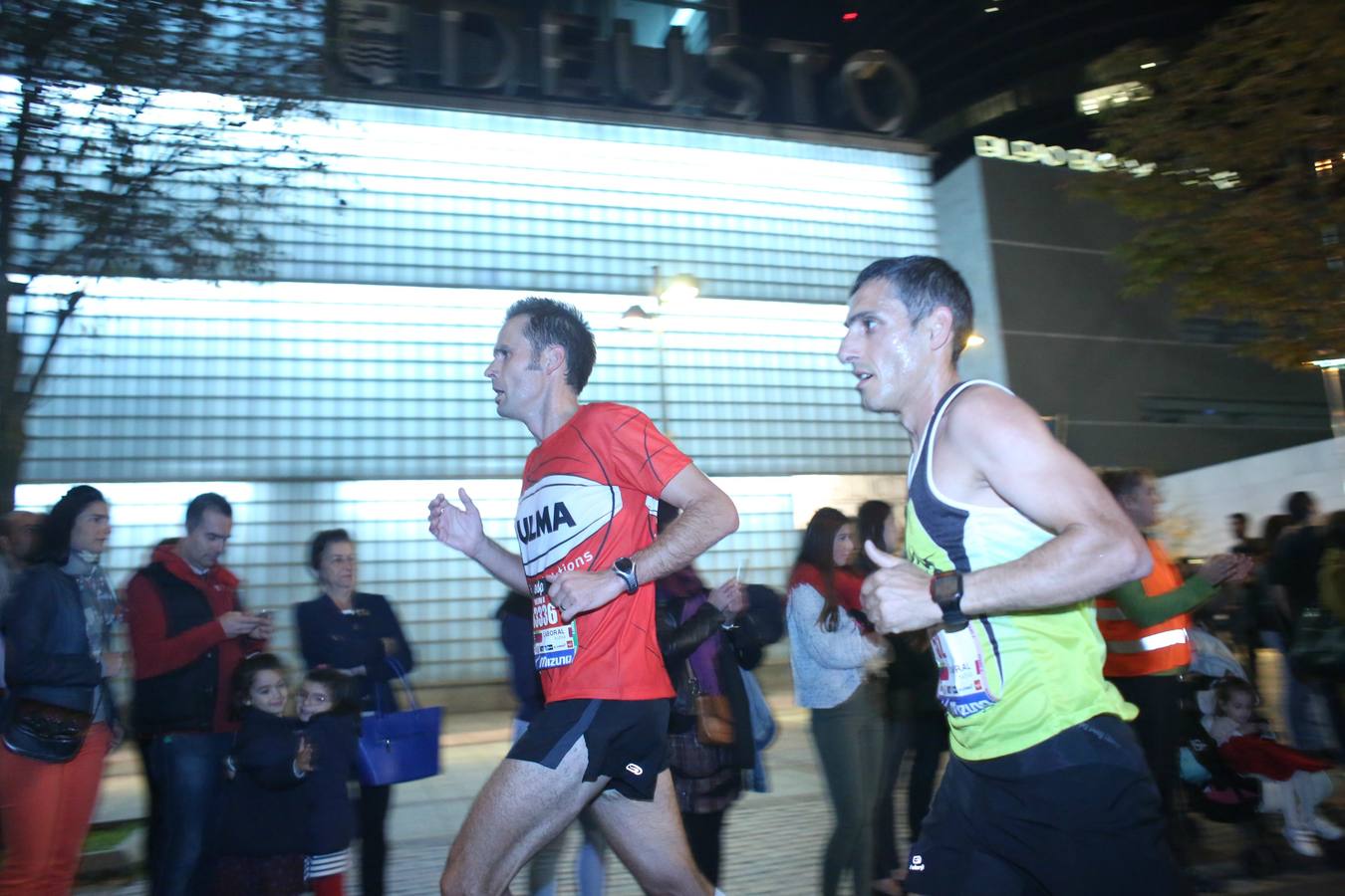 Las mejores imágenes del Bilbao Night Marathon 2016