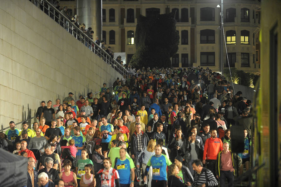 Las mejores imágenes del Bilbao Night Marathon 2016