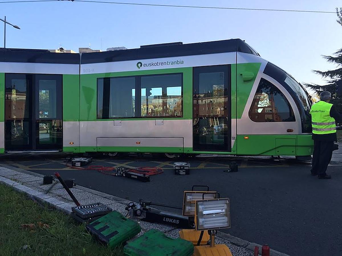 Nuevo accidente del tranvía en el barrio vitoriano de Lakua