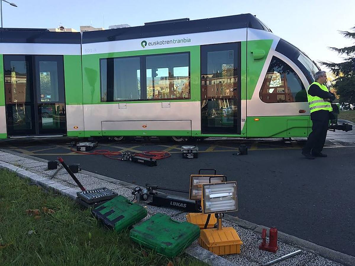 Nuevo accidente del tranvía en el barrio vitoriano de Lakua